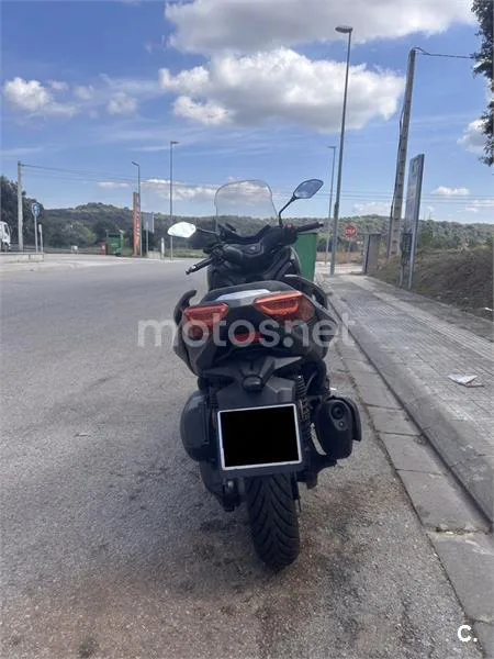 Yamaha XMAX 300 - Vista 7