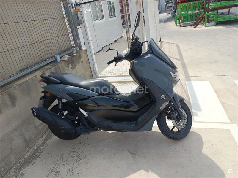 Yamaha NMAX - Vista 4