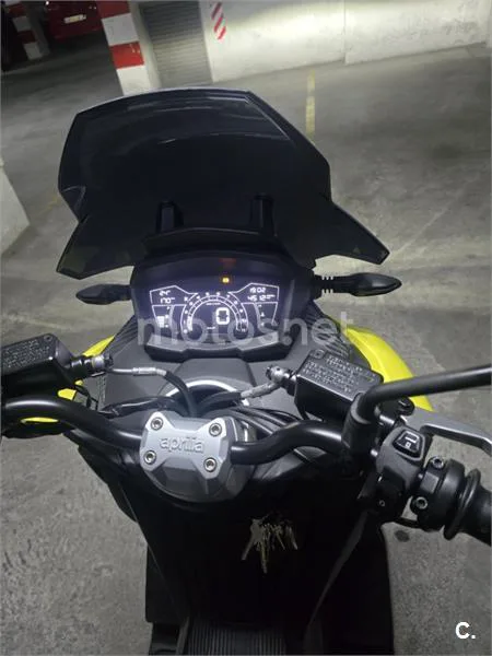 Aprilia SR GT 125 - Vista 5