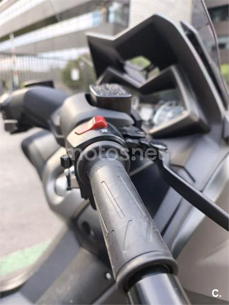 Yamaha TMAX 530 - Vista 9