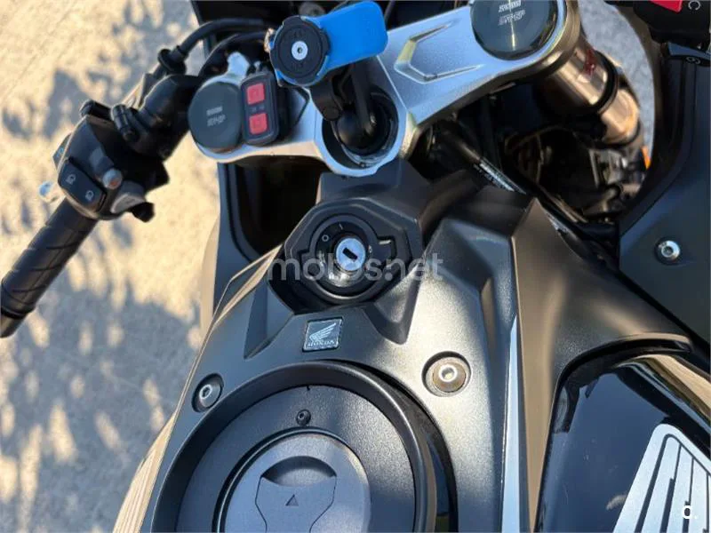 Honda CBR650R - Vista 3