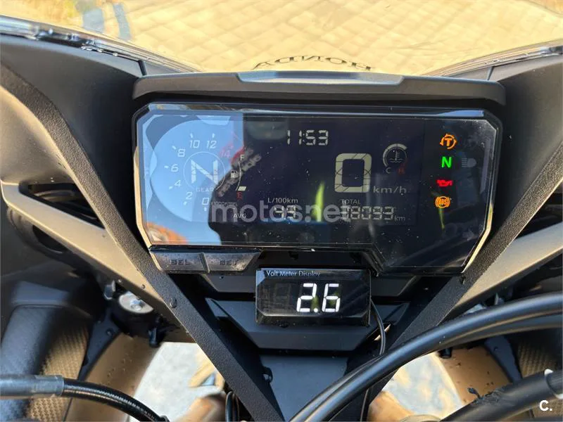 Honda CBR650R - Vista 4