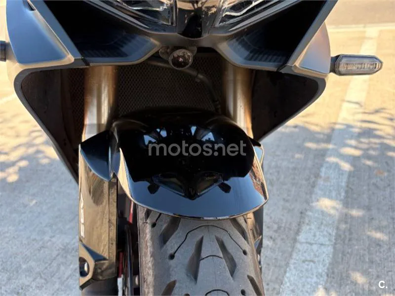 Honda CBR650R - Vista 7