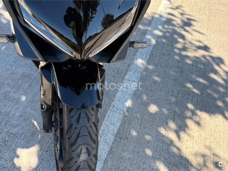 Honda CBR650R - Vista 8