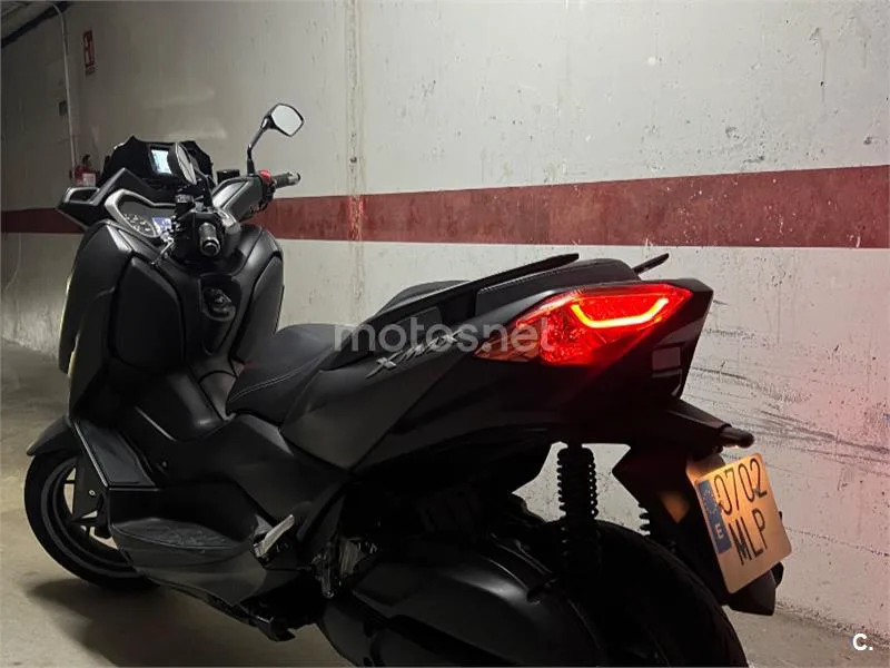 Yamaha XMAX 125 - Vista 3