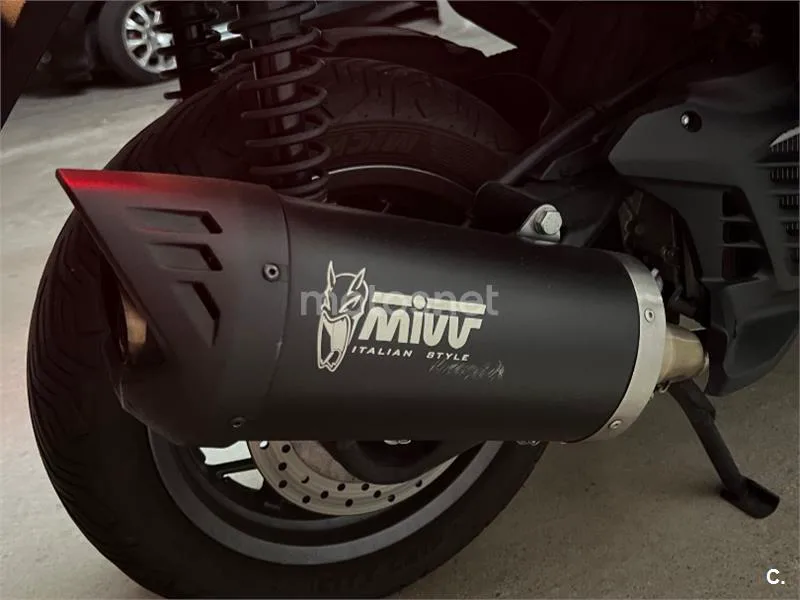 Yamaha XMAX 125 - Vista 4