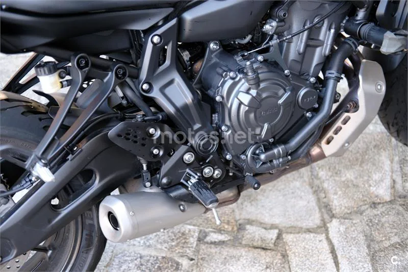 Yamaha MT-07 - Vista 11