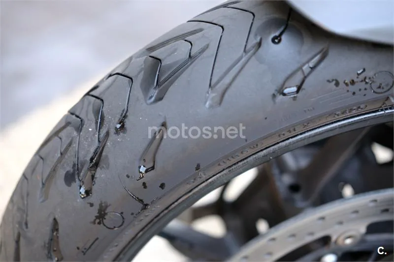 Yamaha MT-07 - Vista 13