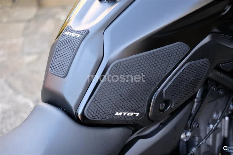 Yamaha MT-07 - Vista 6