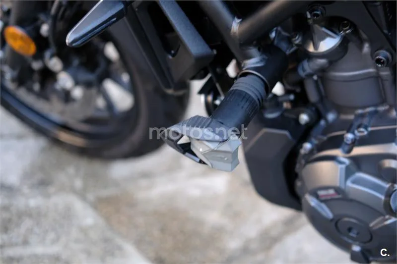 Yamaha MT-07 - Vista 8
