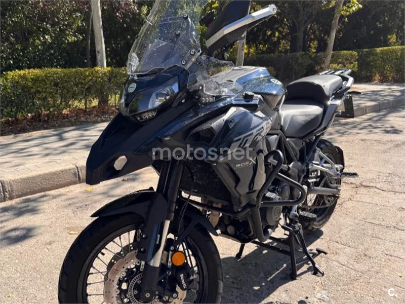 Benelli TRK 502 - Vista 3