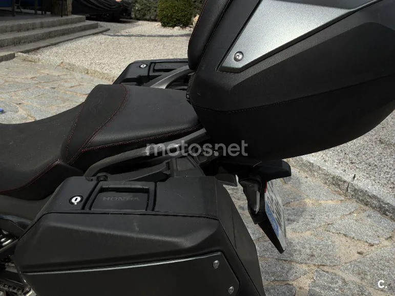 Honda NT1100 - Vista 8