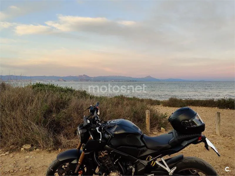 Honda CB650R - Vista 3