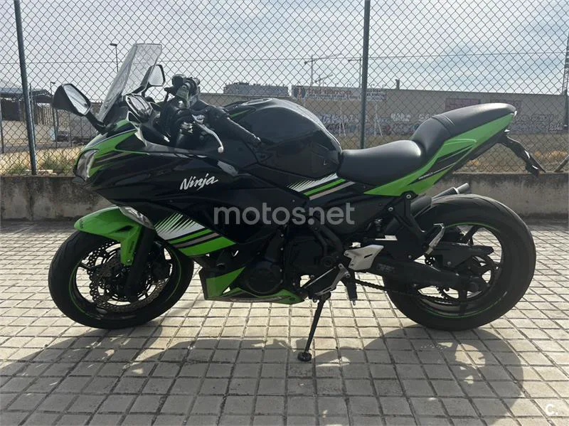 Kawasaki Ninja 650 - Vista 3