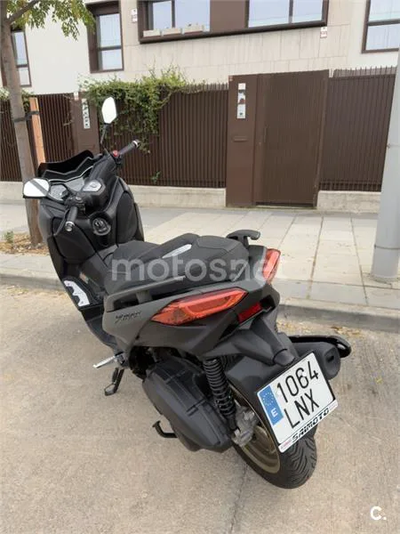 Yamaha XMAX 125 - Vista 9