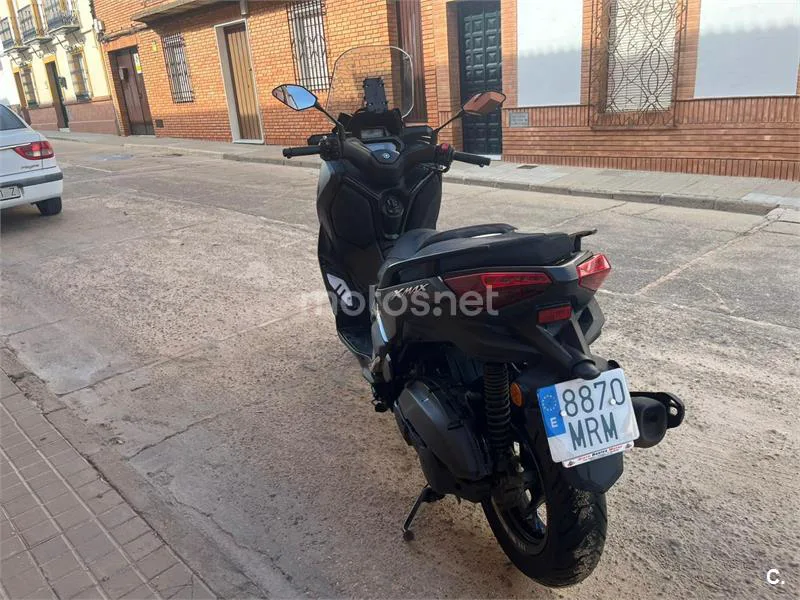 Yamaha XMAX 125 - Vista 8