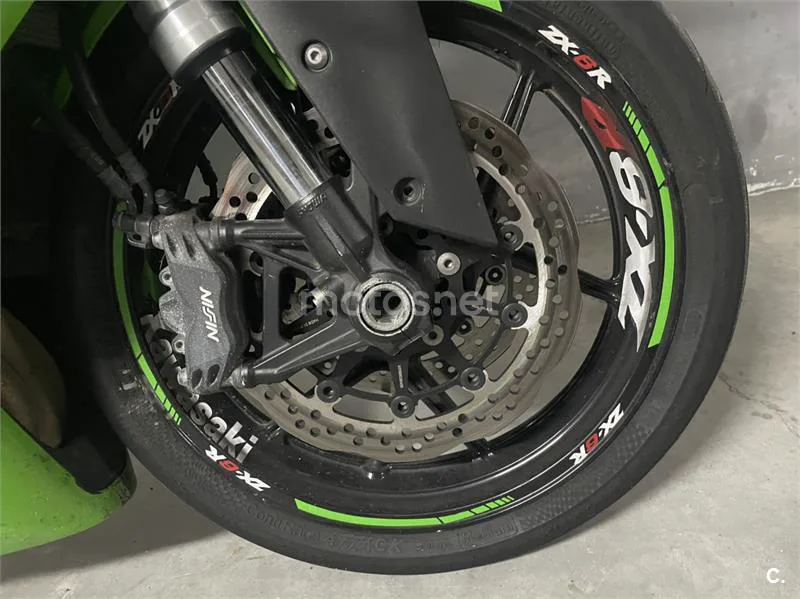 Kawasaki Ninja ZX-6R - Vista 5