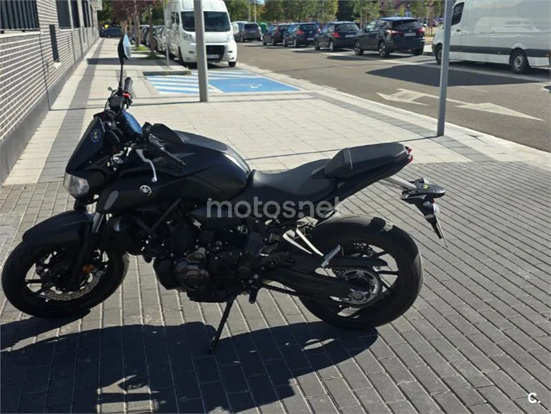 Yamaha MT-07 - Vista 5