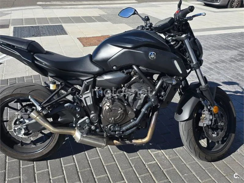Yamaha MT-07 - Vista 6
