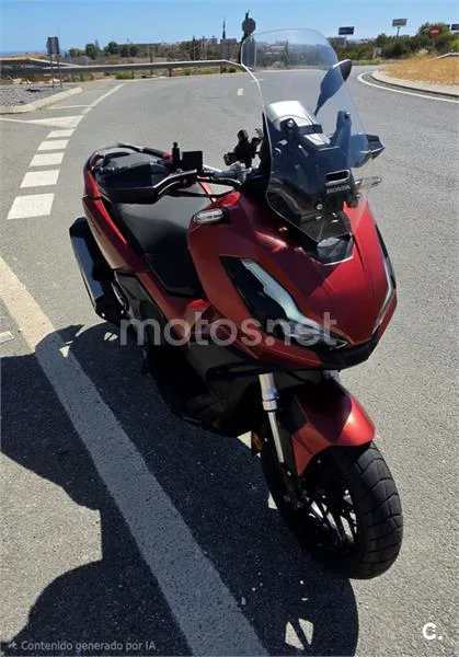 Honda ADV350 - Vista 3