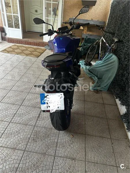 Yamaha MT-09 - Vista 3