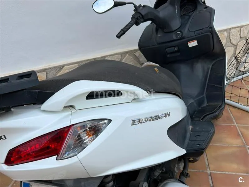 Suzuki Burgman 125 1800 € 2017 Alicante - 2