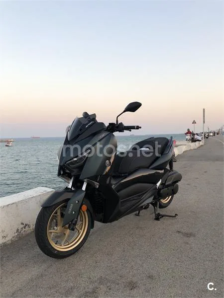 Yamaha XMAX 125 - Vista 4