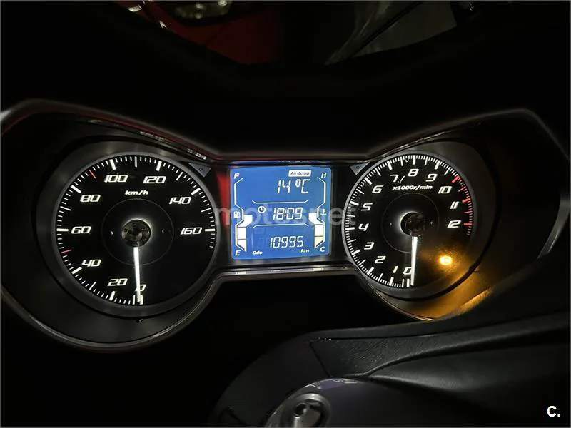 Yamaha XMAX 125 - Vista 5