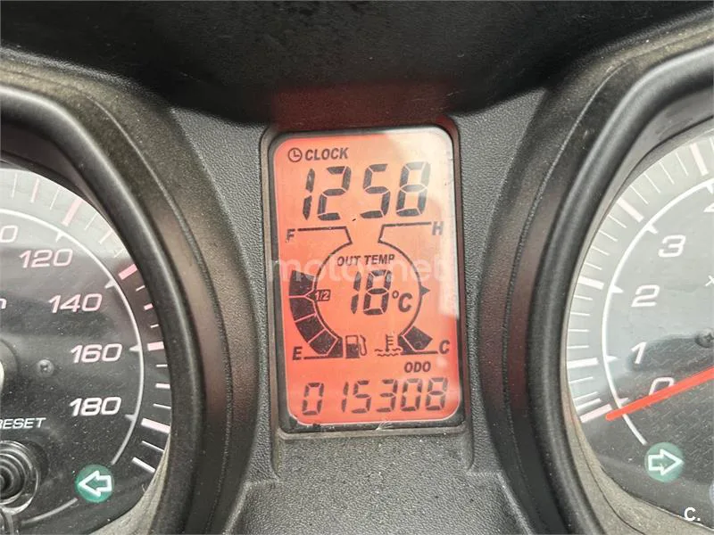 Yamaha XMAX 400 - Vista 7