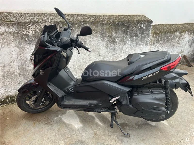 Yamaha XMAX 400 - Vista 8