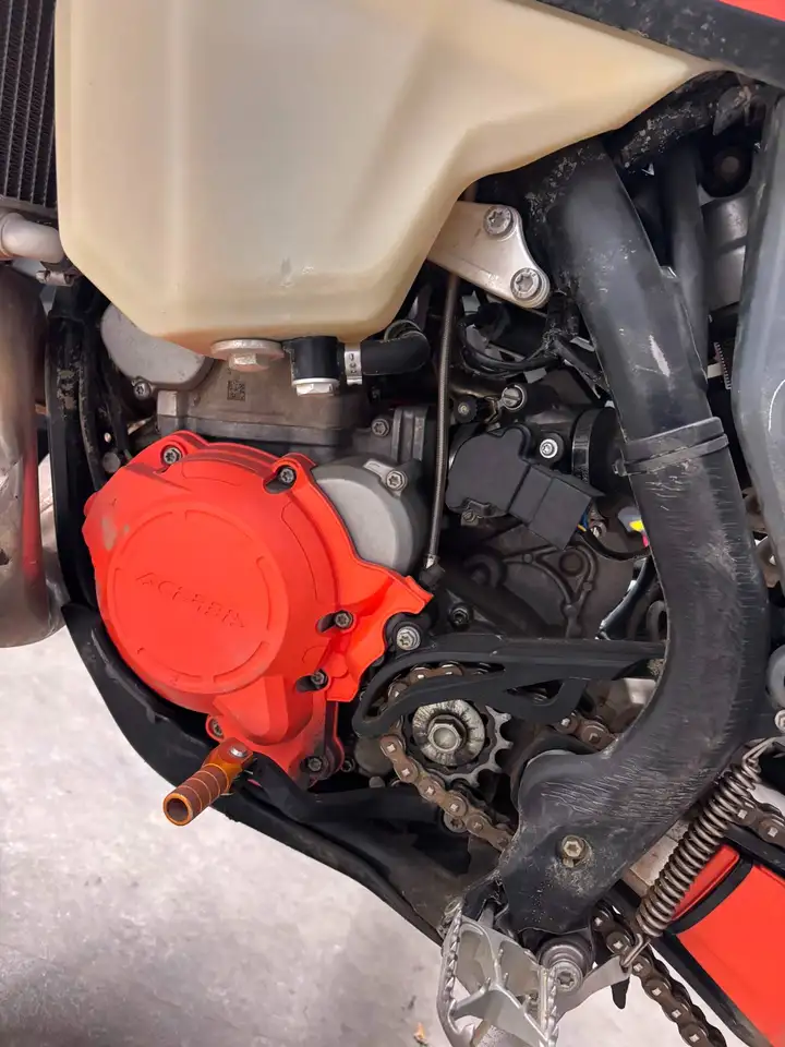 KTM 250 EXC - Vista 3