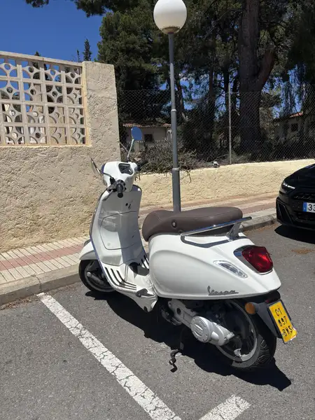 Vespa Primavera 50 3300 € 2023 Alicante - 2