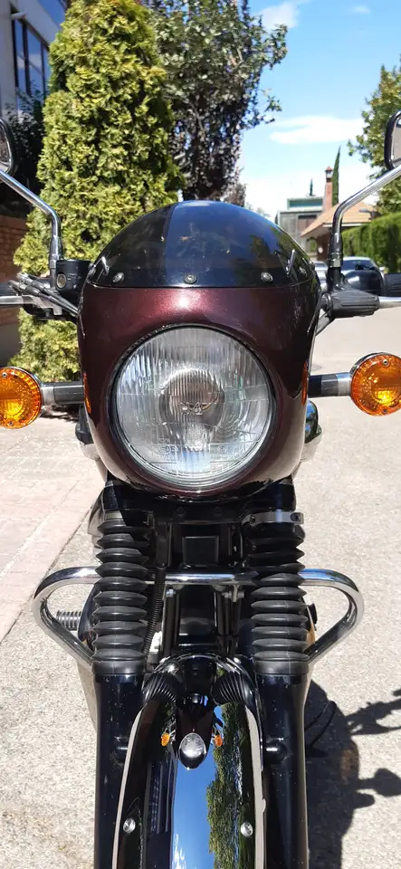 Kawasaki W650 – Vista 3