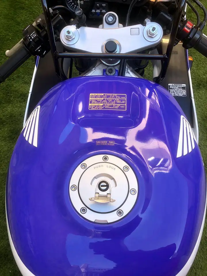 Honda CBR 900 RR Fireblade – Vista 7