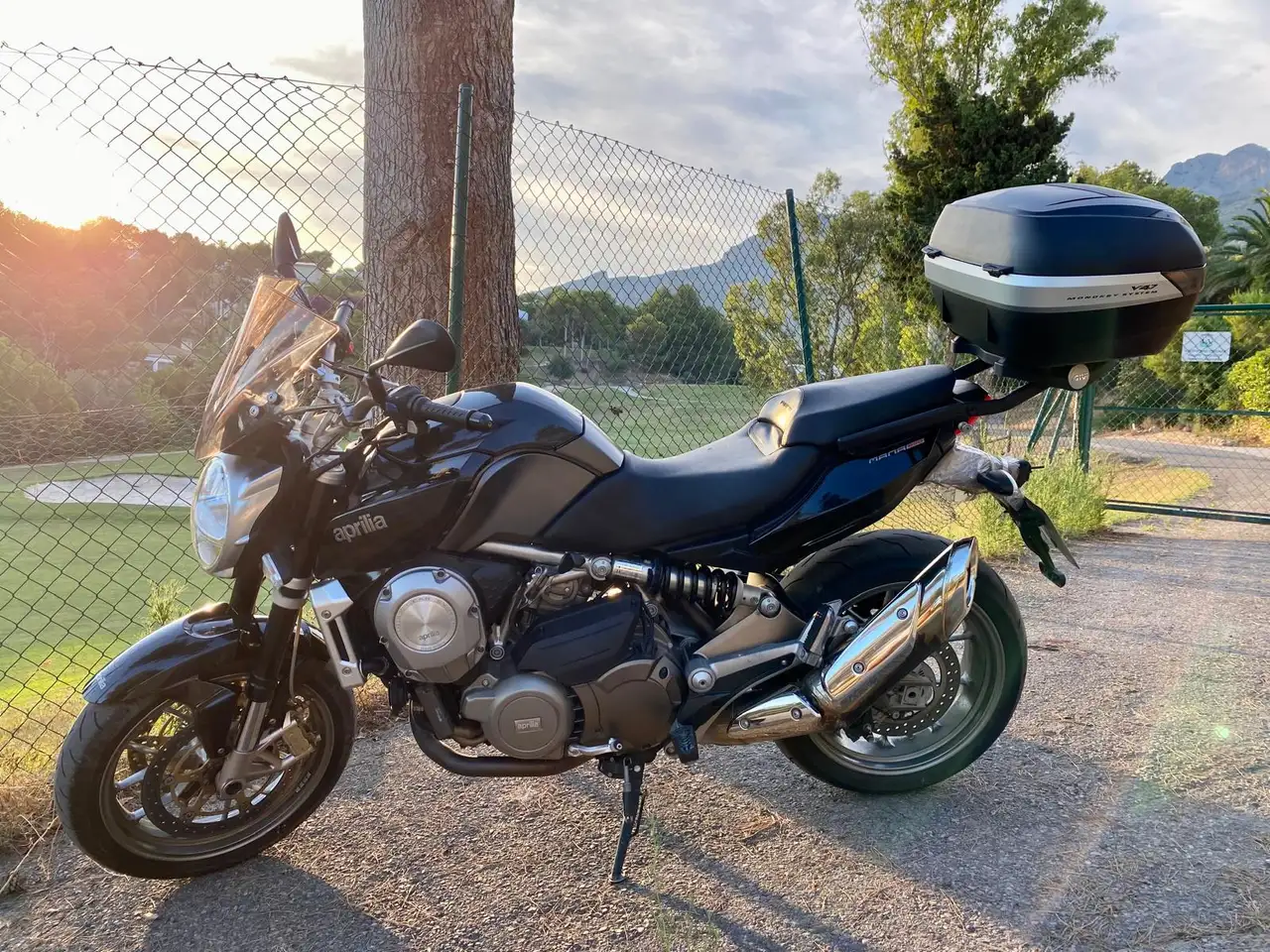 Aprilia Mana 850 - Vista 3