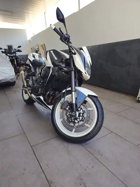 Kawasaki Z750 4499 € 2008 Sevilla - 2