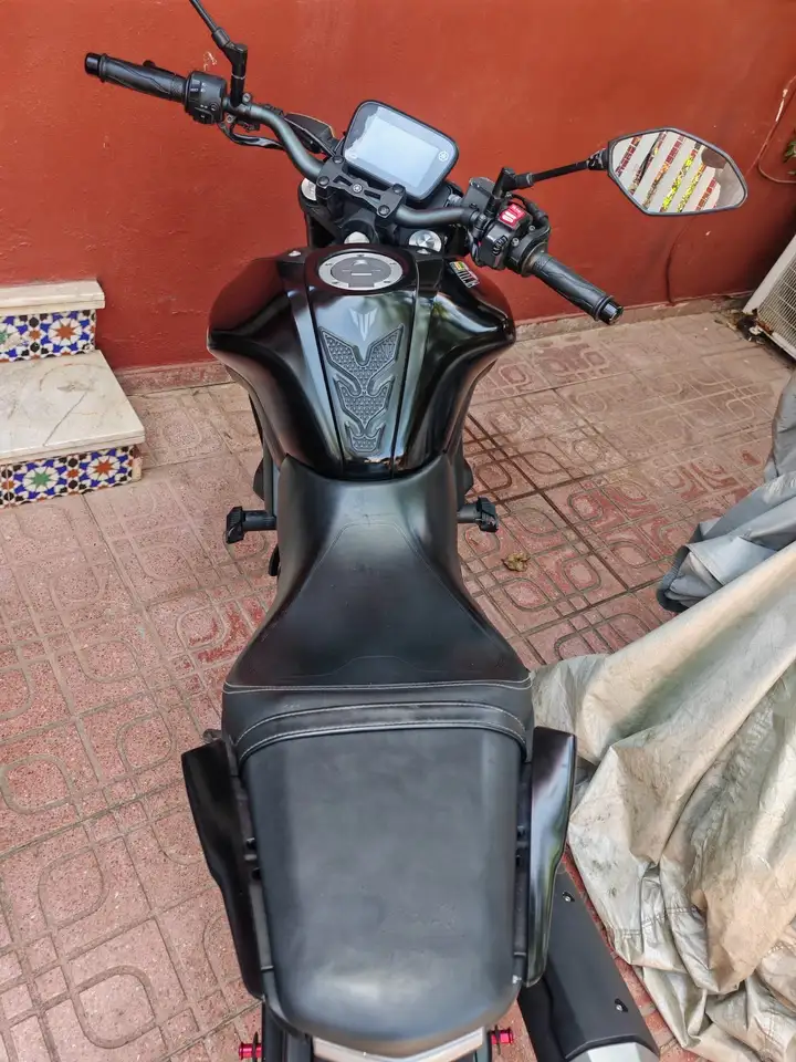 Yamaha MT-125 - Vista 4