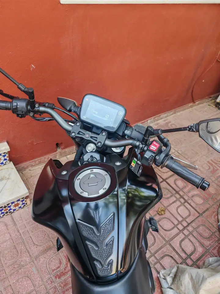 Yamaha MT-125 - Vista 5