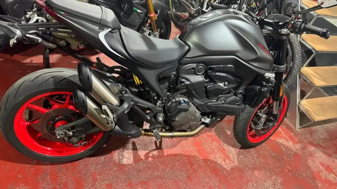 Ducati Monster 937 – Vista 4