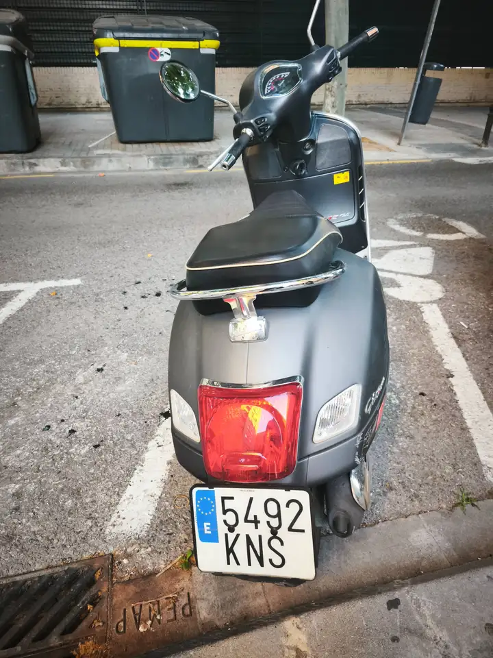 Vespa GTS Super 125 – Vista 2