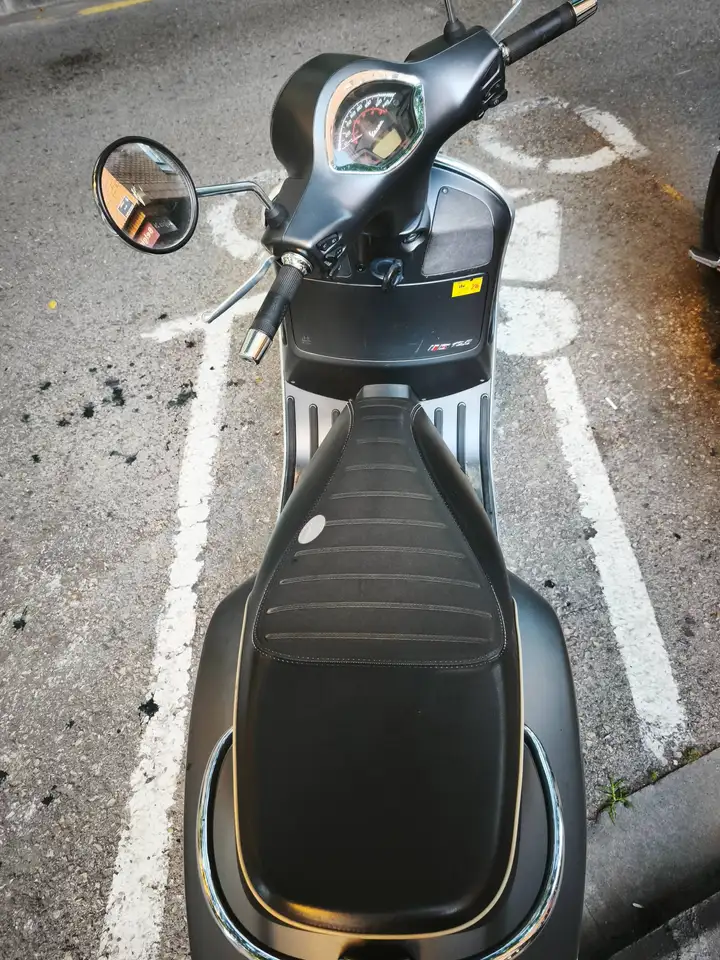 Vespa GTS Super 125 – Vista 6
