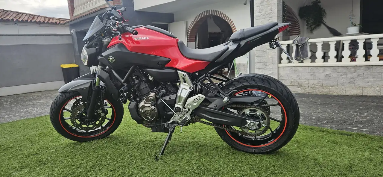 Yamaha MT-07 – Vista 4
