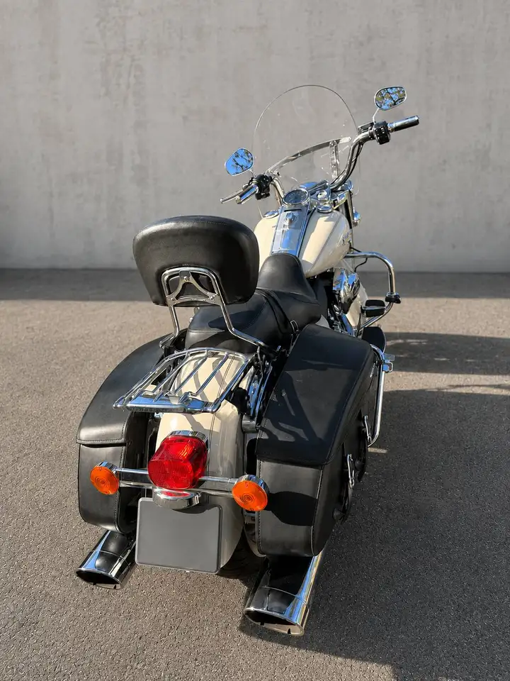 Harley-Davidson Road King - Vista 3