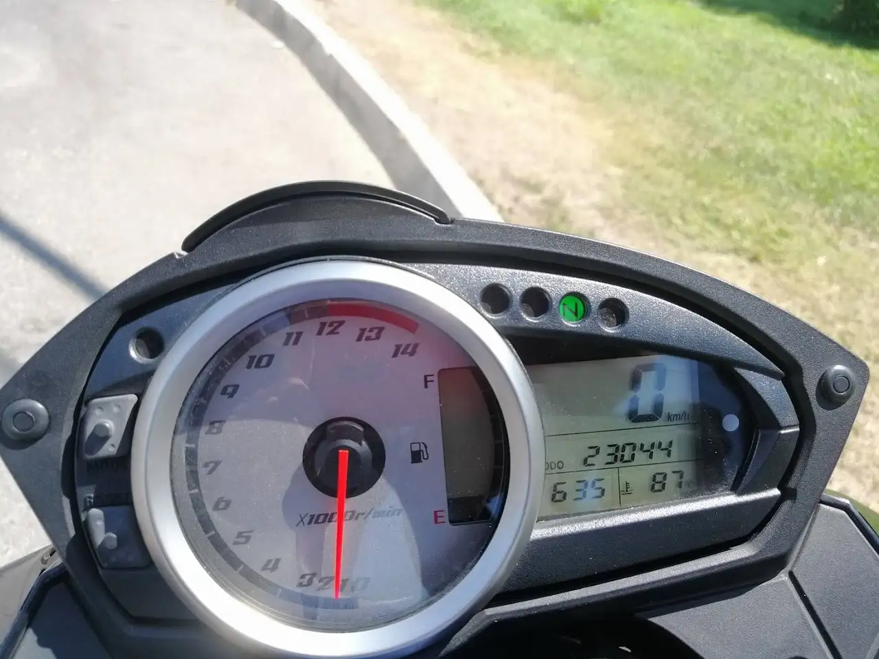 Kawasaki Z750 - Vista 6