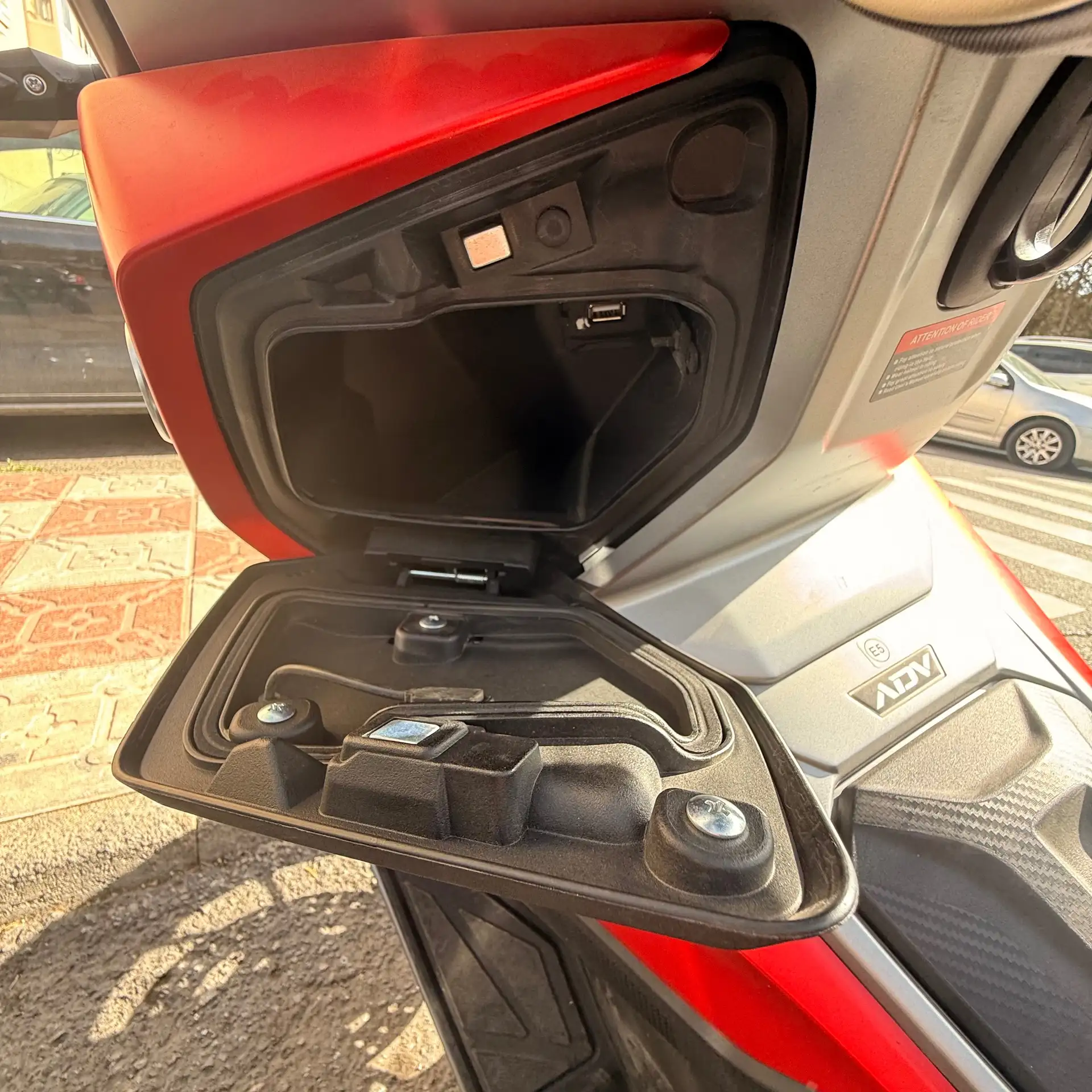 Voge Otros – Vista 12