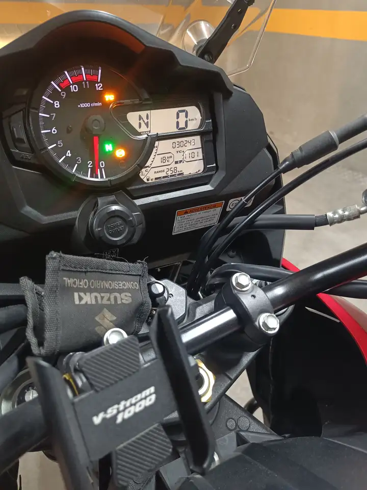 Suzuki V-Strom 1000 – Vista 5