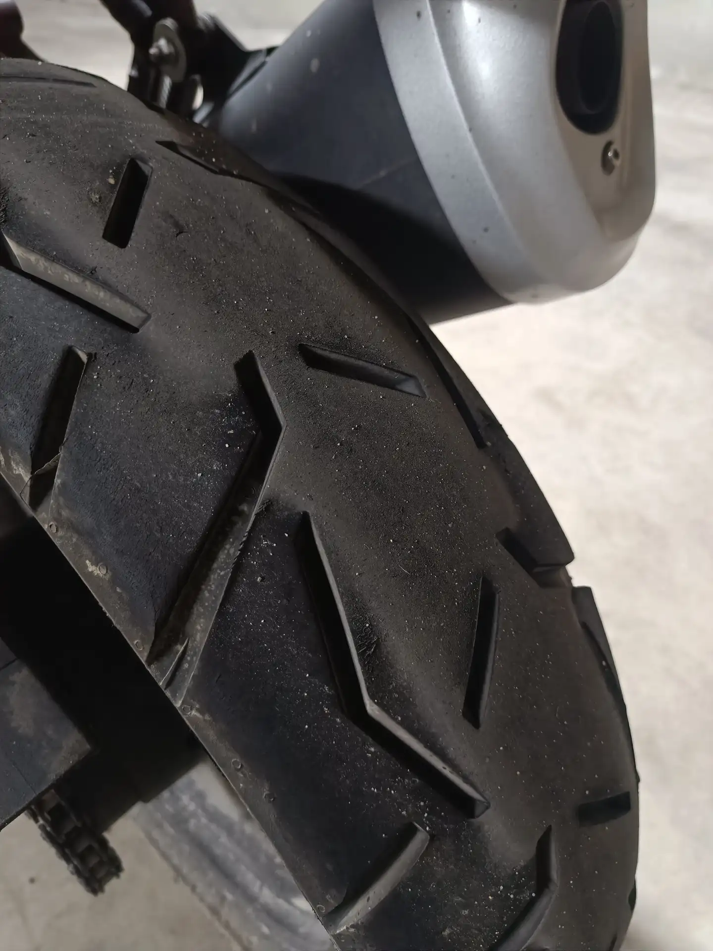 Suzuki V-Strom 1000 – Vista 7