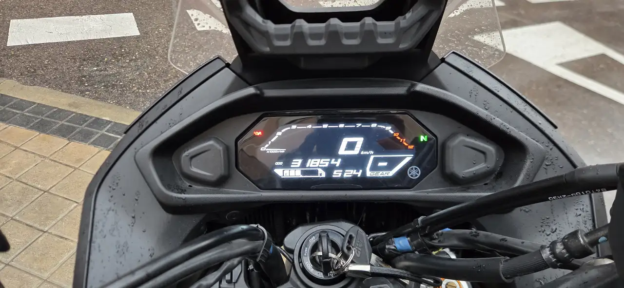 Yamaha Tracer 7 – Vista 8