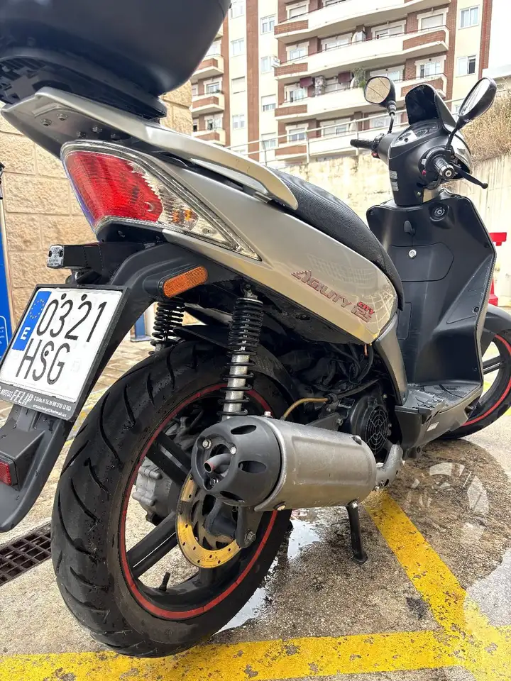 Kymco Agility 125 – Vista 3