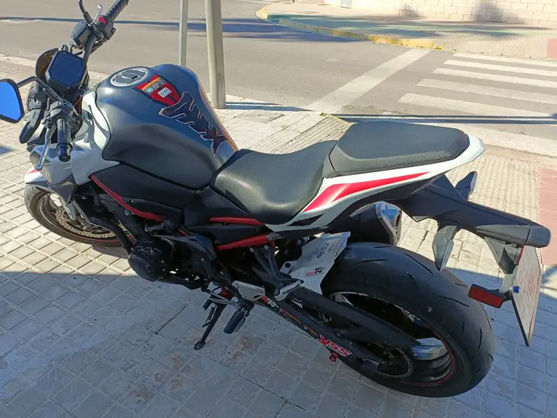 Kawasaki Z900 7200 € 2022 Valencia - 1